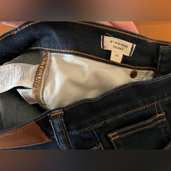 Madewell 9" Mid-Rise Skinny Jeans in Larkspur Wash: TENCEL Denim. Size 26. - Picture 11 of 12